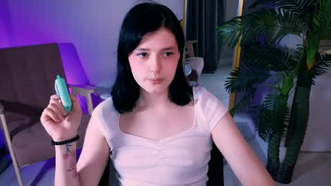 Yumi online show from April 2026 01:27:02 PM