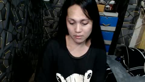 yumi online show from November 2025 01:46:02 PM