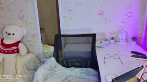 Polly online show from October 2025 12:26:01 PM