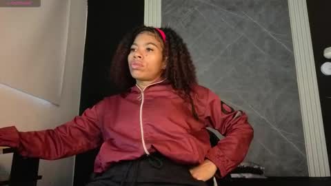 Yummyduo online show from November 2025 11:58:01 AM