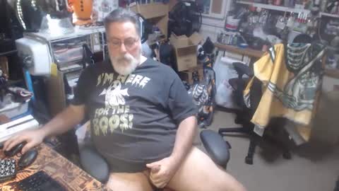 yummyflguy online show from April 2026 07:14:01 PM