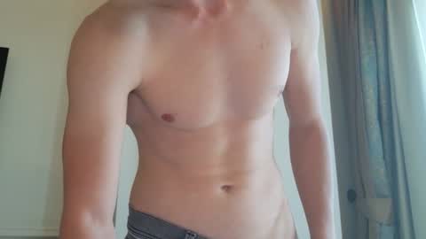 Snapshot of yumyumalexxx chatting on September 2025 02:20:01 PM Alex online show from September 2025 02:20:01 PM