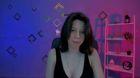 yuna_neon online show from April 2026 07:16:01 PM