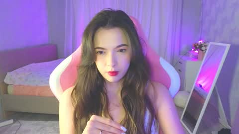 Snapshot of yuna_sunshy chatting on November 2025 01:16:01 AM Yuna online show from November 2025 01:16:01 AM