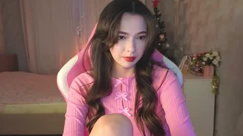 Snapshot of yuna_sunshy chatting on February 2026 04:00:02 AM Yuna online show from February 2026 04:00:02 AM