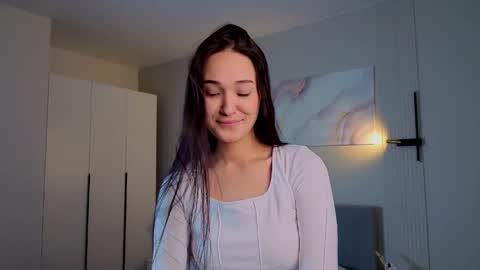 Snapshot of yunauna chatting on April 2026 03:28:01 AM Yuna 3 online show from April 2026 03:28:01 AM