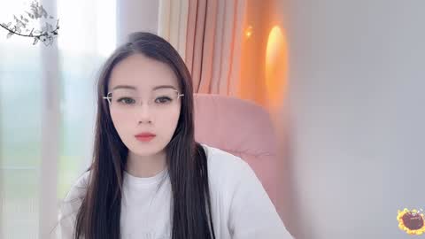 Snapshot of yuner0715 chatting on January 2025 03:07:01 AM YunEr online show from January 2025 03:07:01 AM