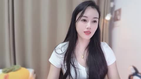 Snapshot of yuner0715 chatting on November 2025 03:12:02 PM YunEr online show from November 2025 03:12:02 PM