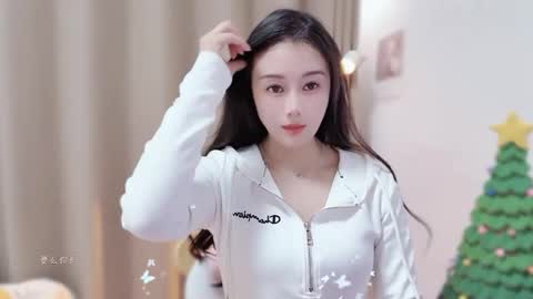 Snapshot of yuner0715 chatting on December 2025 02:11:01 PM YunEr online show from December 2025 02:11:01 PM