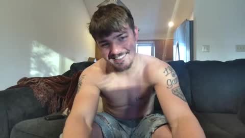 Snapshot of yungbul1 chatting on December 2025 10:15:01 PM yungbul1 online show from December 2025 10:15:01 PM