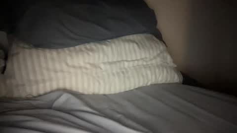 Snapshot of yungbull06 chatting on January 2026 05:33:01 AM Yung Bull online show from January 2026 05:33:01 AM