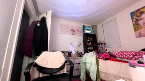 BbyTSSLut online show from January 2026 05:11:02 AM