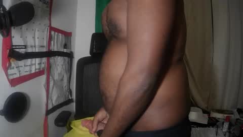 Snapshot of yungma chatting on November 2025 04:58:02 AM yungswade online show from November 2025 04:58:02 AM