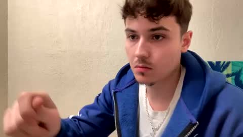 yungstudbev online show from December 2024 04:43:01 AM