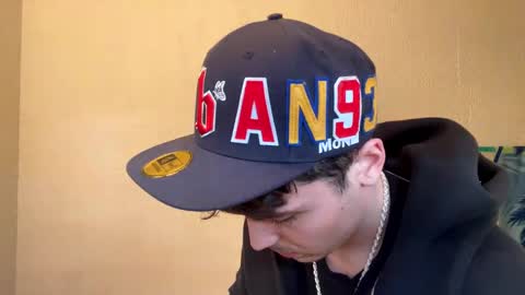 yungstudbev online show from January 2025 02:53:02 PM