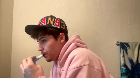 yungstudbev online show from February 2025 05:21:01 AM