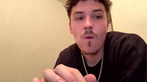 yungstudbev online show from September 2025 12:12:01 AM