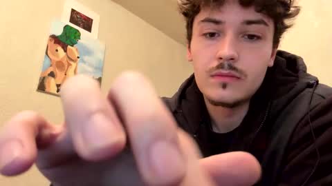 yungstudbev online show from November 2025 08:42:02 PM