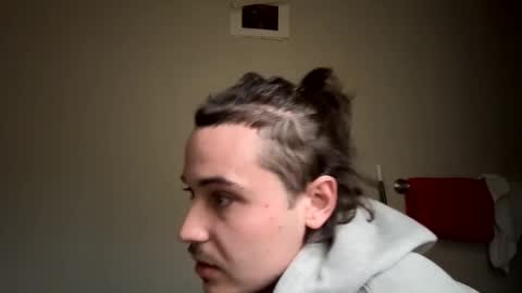 yungstudbev online show from March 2026 06:41:02 PM