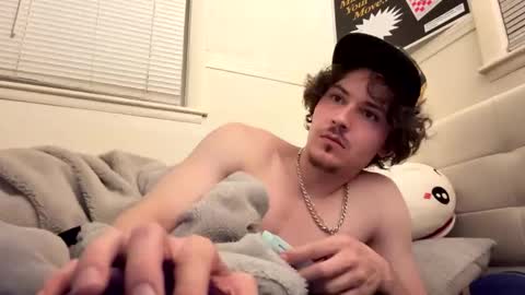 yungstudbev online show from April 2026 04:43:01 AM