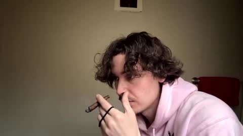 yungstudbev online show from April 2026 05:11:01 PM