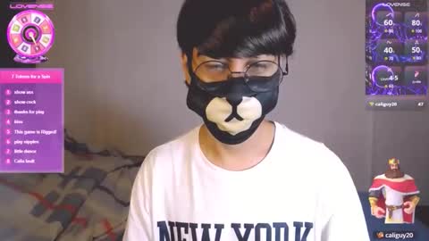 Snapshot of yuniorb chatting on November 2025 04:01:02 AM the puppy boy online show from November 2025 04:01:02 AM