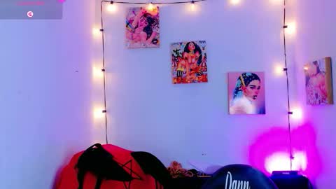 Haruno online show from November 2025 02:06:01 PM