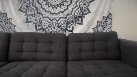 yurdreams_22 online show from October 2025 03:53:01 PM