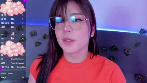 Snapshot of yuri_stars chatting on March 2025 12:31:01 AM Yuri Stars online show from March 2025 12:31:01 AM