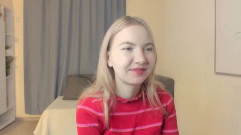 Snapshot of yuricazel chatting on December 2025 07:39:01 AM Alesia online show from December 2025 07:39:01 AM