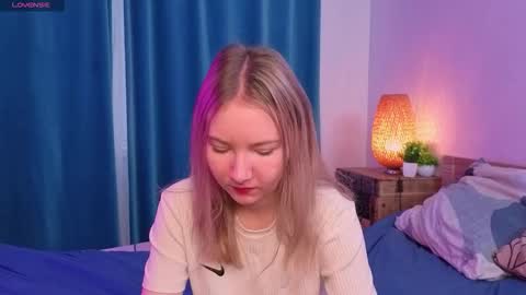 Snapshot of yuricazel chatting on January 2026 08:07:01 AM Alesia online show from January 2026 08:07:01 AM