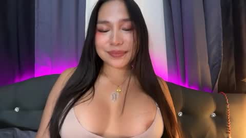 Snapshot of yuriefoster chatting on July 2026 03:25:01 PM Yurie online show from July 2026 03:25:01 PM