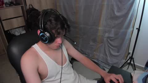 yurii_moody online show from December 2024 01:57:02 AM