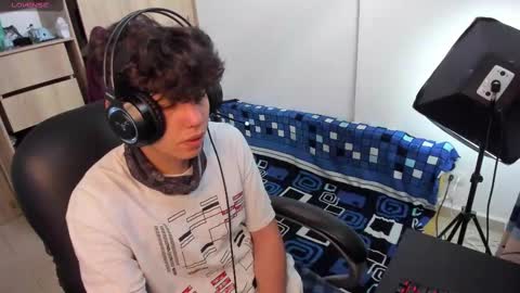 yurii_moody online show from September 2025 06:30:02 PM