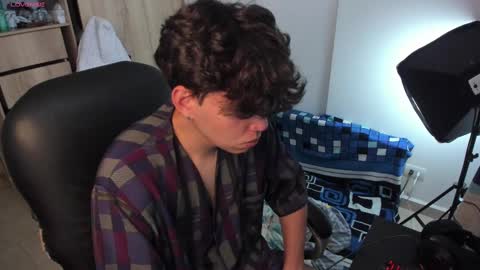 yurii_moody online show from September 2025 05:05:02 PM