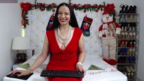    2  online show from December 2025 03:00:02 AM