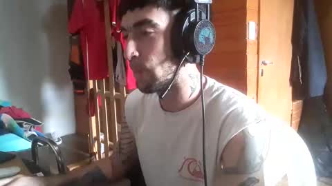 Yuumi online show from November 2025 06:52:02 PM