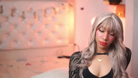 Yuyi Cam online show from October 2025 03:37:02 AM