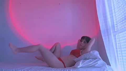 Yuyu online show from December 2024 08:50:01 PM