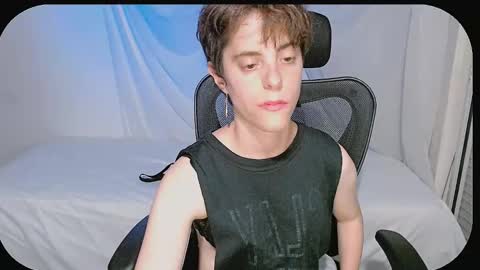 Yuyu online show from January 2025 02:01:01 AM