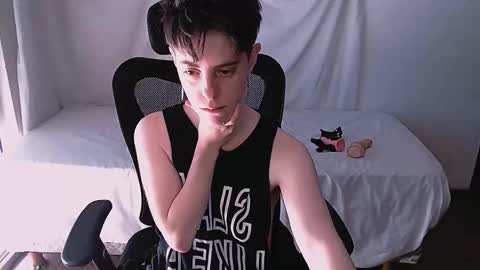 Yuyu online show from September 2025 04:28:01 PM