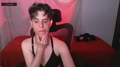 Yuyu online show from December 2025 03:25:01 AM