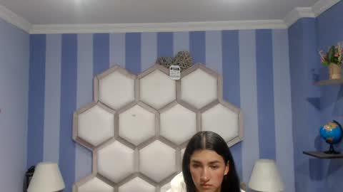 yvi online show from July 2026 11:19:02 AM