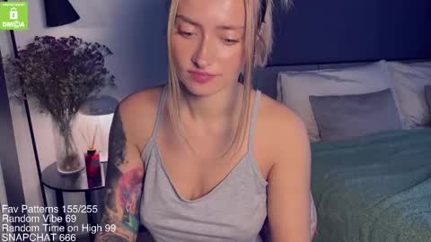 The Queen Bitch of the United Kingdom online show from February 2025 05:37:01 AM