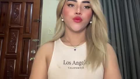 Snapshot of yvonne_guidotti chatting on March 2025 06:19:02 PM Miss Cali online show from March 2025 06:19:02 PM