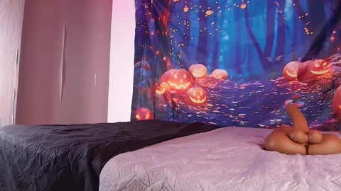 Zoe  online show from October 2025 03:05:02 AM