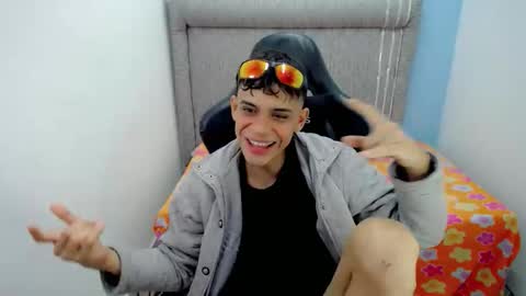 Snapshot of zacariass_ chatting on March 2026 02:48:02 AM ZACARIAS online show from March 2026 02:48:02 AM