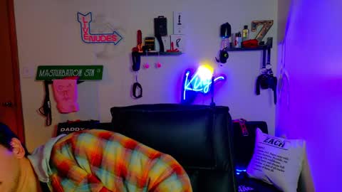 Snapshot of zach_rhyder chatting on November 2025 02:21:01 AM Zach Rhyder online show from November 2025 02:21:01 AM