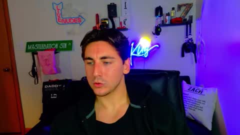 Snapshot of zach_rhyder chatting on November 2025 01:39:01 AM Zach Rhyder online show from November 2025 01:39:01 AM