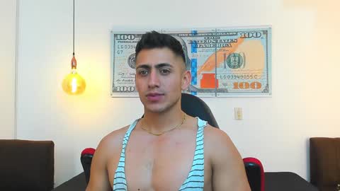 zachpri20 online show from December 2024 08:04:02 AM